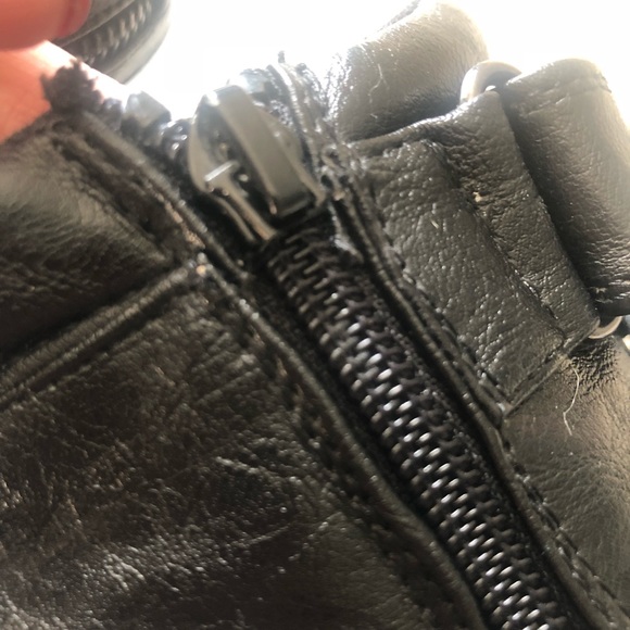 G by Guess black leather high tops size 8M nice - Picture 7 of 8